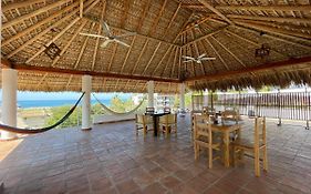 Sicarú, Puerto Escondido